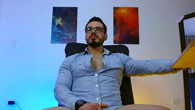 Axel Lover online show from 09.19.25