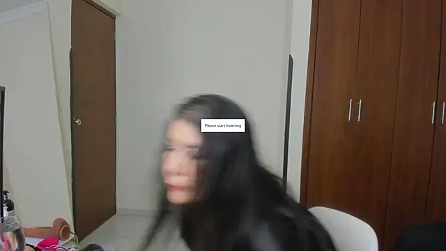 Snapshot of kiraGeiner chatting on 05.17.26 kiraGeiner online show from 05.17.26