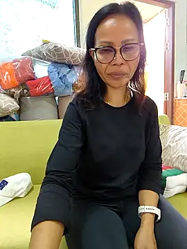 Snapshot of Mama_Eva_1 chatting on 02.05.26 Mama Eva 1 online show from 02.05.26