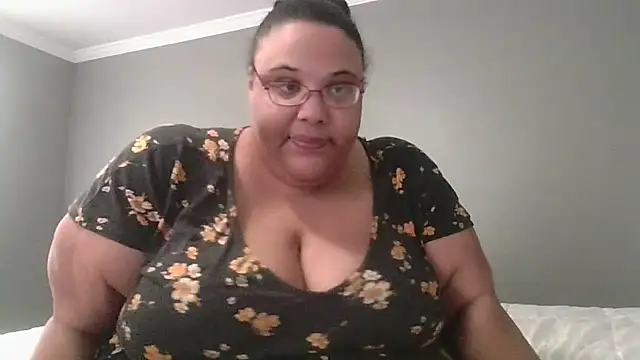 Snapshot of SexyBBW10790 chatting on 02.20.26 SexyBBW10790 online show from 02.20.26