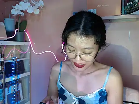 skinny gracie online show from 10.29.25