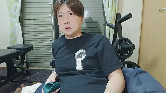 Snapshot of oyu_kun chatting on 04.17.26 oyu kun online show from 04.17.26