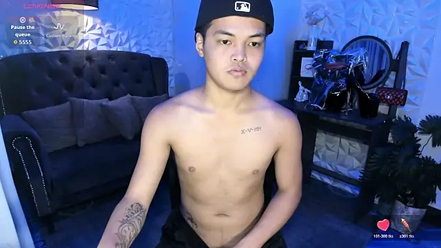 asianhugescott online show from 02.20.26