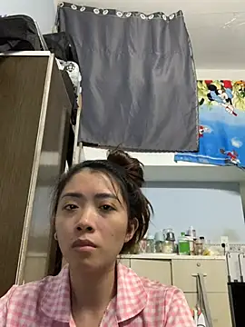 Snapshot of Minee1202 chatting on 06.10.26 Minee1202 online show from 06.10.26