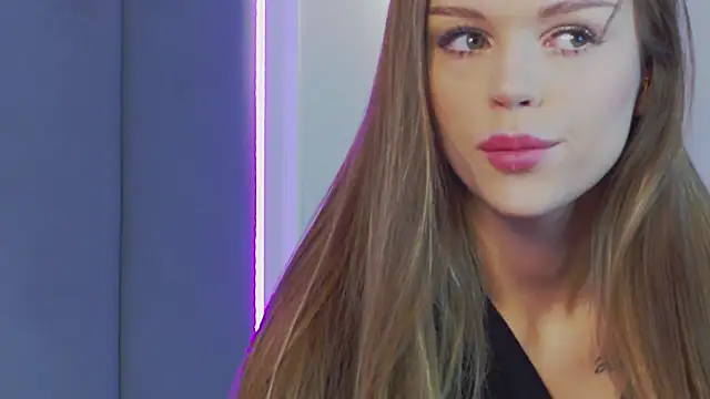 MarilynNova online show from 01.12.26