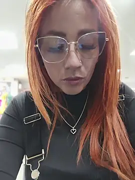 Snapshot of Alis_xxx chatting on 04.17.26 Alis xxx online show from 04.17.26