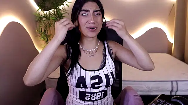 Emma and Issac online show from 01.07.26