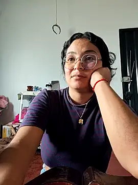 Lily-o online show from 11.06.25