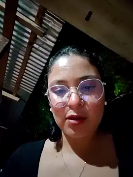 Lily-o online show from 12.21.25