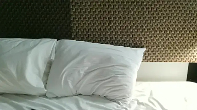 Clarahotgirl24 online show from 04.18.26