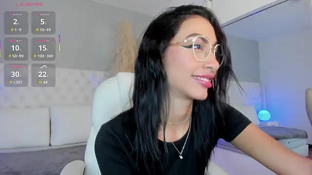 Snapshot of Ebonysweet__ chatting on 06.18.26 Ebonysweet online show from 06.18.26