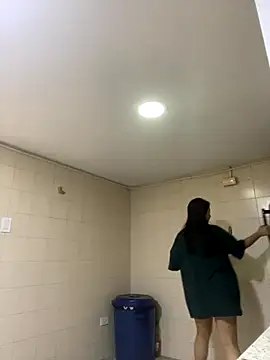 Valleriie  online show from 09.26.25