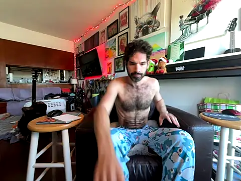 Pupscritch online show from 12.15.25