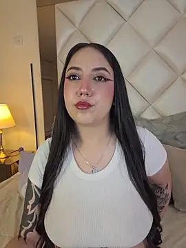 Abby Garciaa online show from 10.18.25