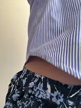 Snapshot of modelnishu chatting on 03.05.26 modelnishu online show from 03.05.26