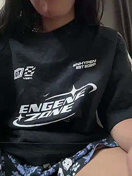 Snapshot of modelnishu chatting on 03.06.26 modelnishu online show from 03.06.26