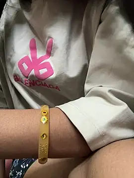 Snapshot of modelnishu chatting on 03.11.26 modelnishu online show from 03.11.26