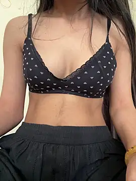 Snapshot of modelnishu chatting on 03.21.26 modelnishu online show from 03.21.26