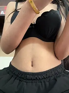 Snapshot of modelnishu chatting on 03.26.26 modelnishu online show from 03.26.26