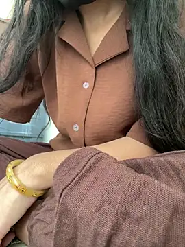 Snapshot of modelnishu chatting on 03.27.26 modelnishu online show from 03.27.26