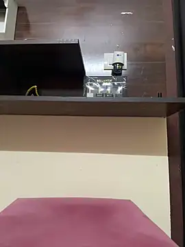 Snapshot of modelnishu chatting on 04.05.26 modelnishu online show from 04.05.26