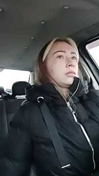 Reina Cummings online show from 12.15.25