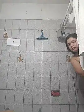 Auroraluna - online show from 02.20.26