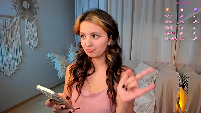 LilLisa online show from 11.22.25