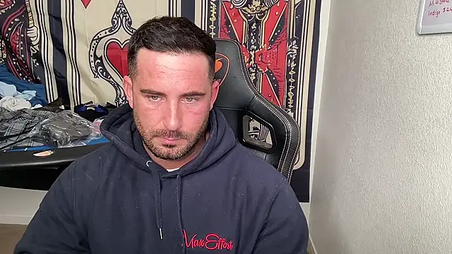 Snapshot of brettmycles28 chatting on 02.19.26 brettmycles28 online show from 02.19.26