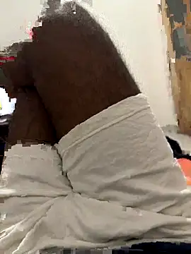 Snapshot of bigDick_000610 chatting on 10.13.25 bigDick 000610 online show from 10.13.25