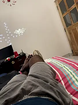 Snapshot of bigDick_000610 chatting on 10.19.25 bigDick 000610 online show from 10.19.25