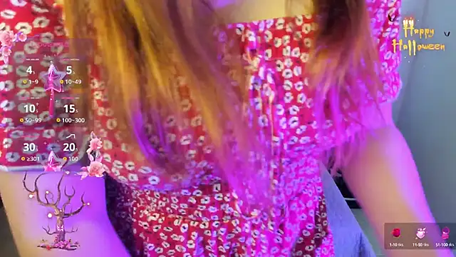 LucyPetit online show from 10.09.25