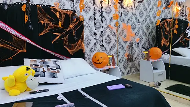 Angelique Angell online show from 10.26.25