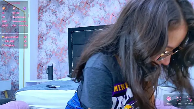 Snapshot of Angelique_Angell chatting on 02.27.26 Angelique Angell online show from 02.27.26