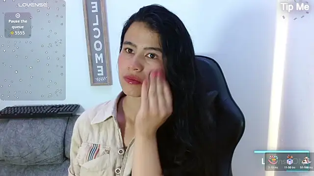 luna starr69 online show from 10.23.25