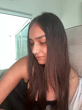 Snapshot of hannahhotwife chatting on 07.28.26 hannahhotwife online show from 07.28.26