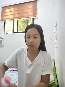 Snapshot of PrettySam1 chatting on 06.30.26 PrettySam1 online show from 06.30.26