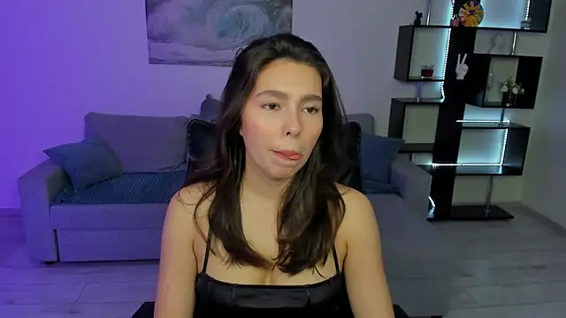 LounaDivine online show from 11.11.25