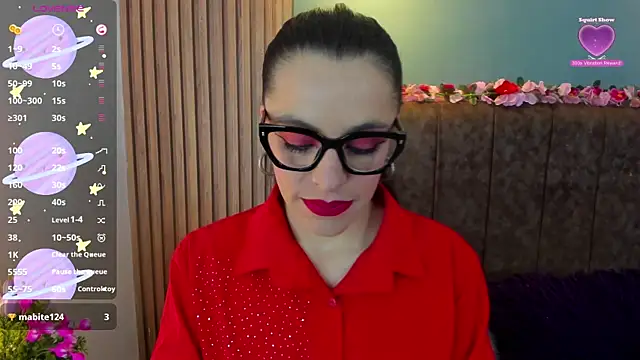 Snapshot of IsisNoir chatting on 04.28.26 IsisNoir online show from 04.28.26