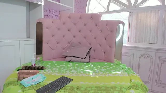 mishell lovely online show from 11.05.25