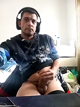 Snapshot of ghostfu1996 chatting on 04.11.26 ghostfu1996 online show from 04.11.26