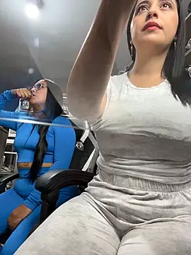 GiaDuque online show from 02.10.26