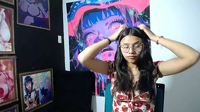 SofieLove 01 online show from 11.07.25