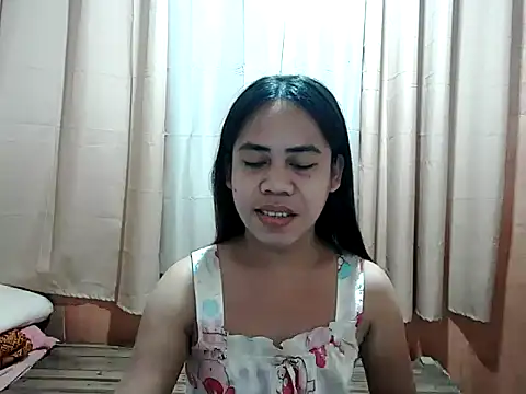 Snapshot of exoticpinay_dolly chatting on 10.06.25 exoticpinay dolly online show from 10.06.25