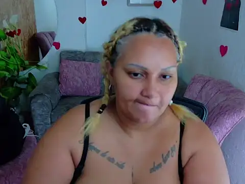 Snapshot of laleska_montenegro chatting on 02.11.26 laleska montenegro online show from 02.11.26