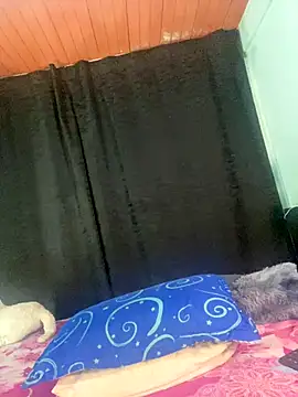 EVAH LEE  online show from 12.03.25