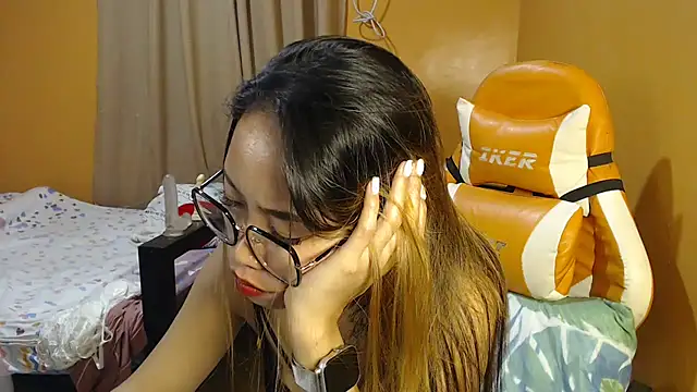 Snapshot of your_hornyapril chatting on 10.18.25 your hornyapril online show from 10.18.25