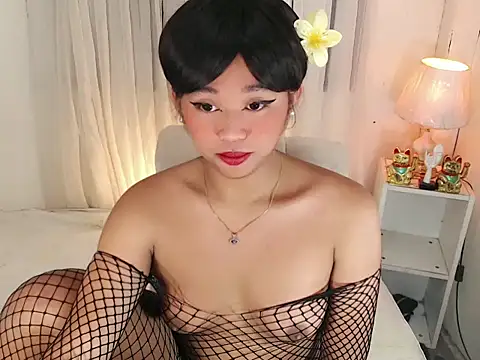 Snapshot of Malia_cummer chatting on 06.02.26 Malia cummer online show from 06.02.26