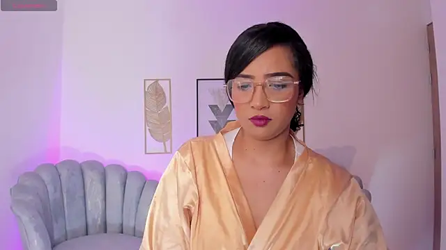 Sharon breezee online show from 11.18.25