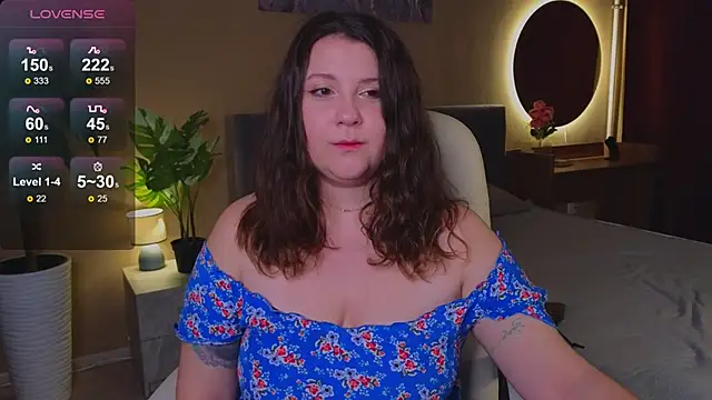 Snapshot of Edalyn_Af chatting on 09.19.25 Edalyn Af online show from 09.19.25